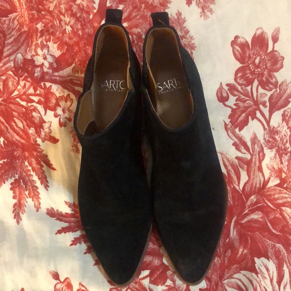 Franco Sarto
Women's Black Sloan Ankle Boot size 9 - Picture 5 of 5